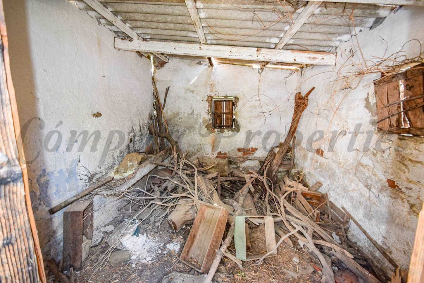 Landgrundstück zu verkaufen in Torrox - 130.000 € (Ref: 10076095)