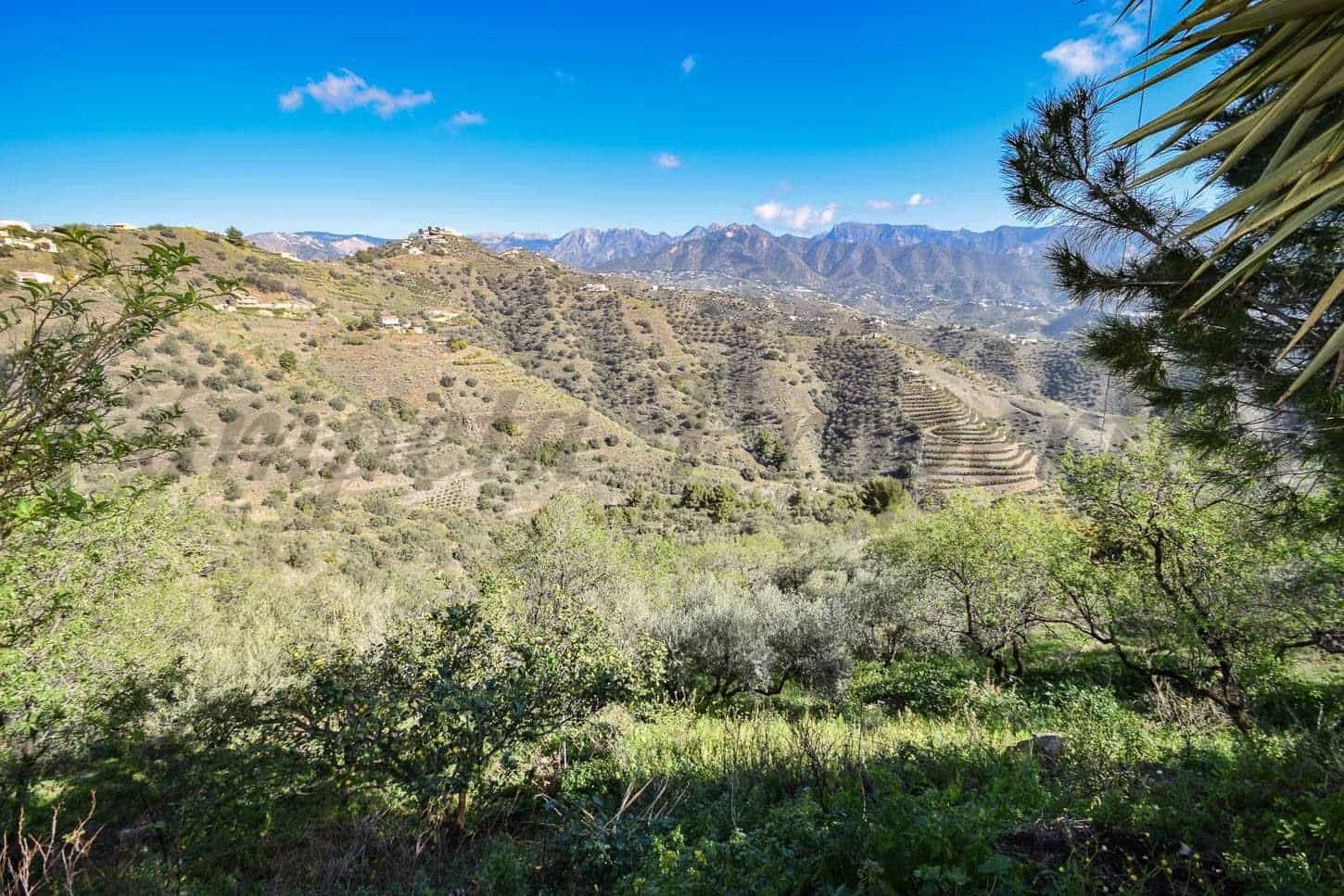 Landgrundstück zu verkaufen in Torrox - 130.000 € (Ref: 10076095)