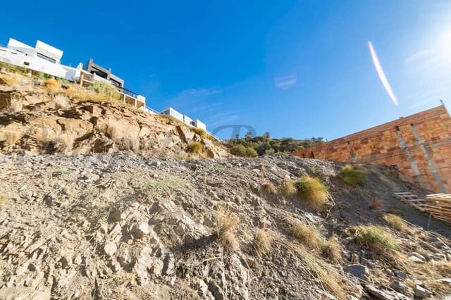 Terreno para Construção para venda em El Peñoncillo, Torrox - 105 000 € (Ref: 10076101)