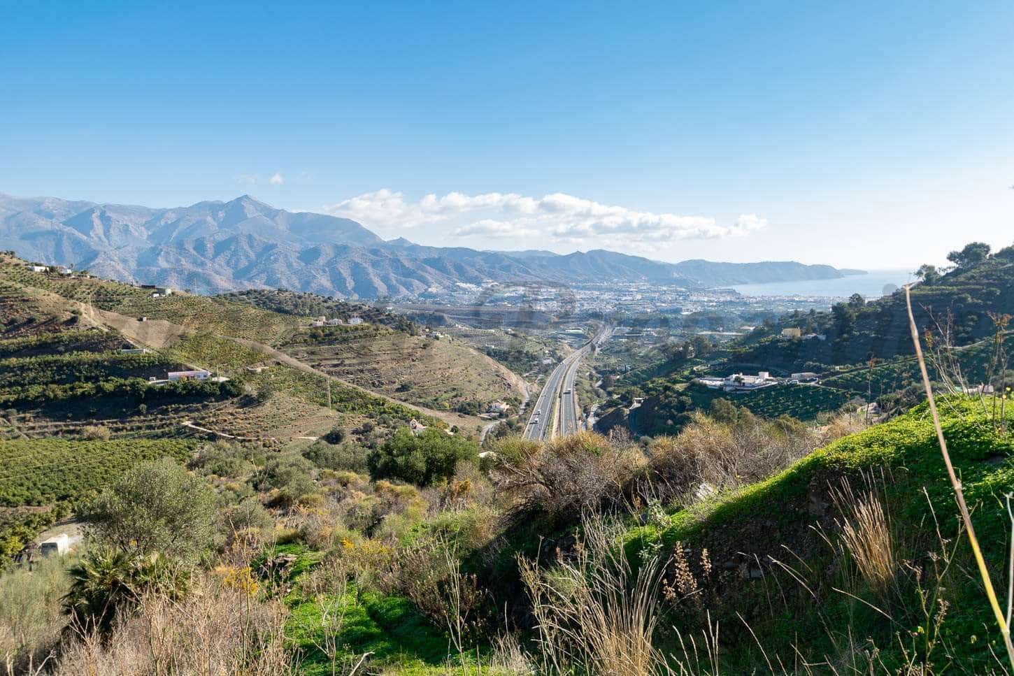 Grunde uden byggetilladelser til salg i Nerja - € 156.000 (Ref: 10076106)