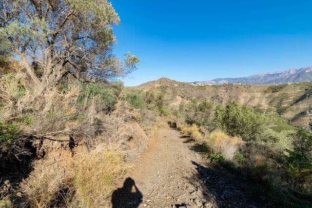 Rakentamaton maa myytävänä paikassa El Peñoncillo, Torrox - 143 000 € (Ref: 10076108)