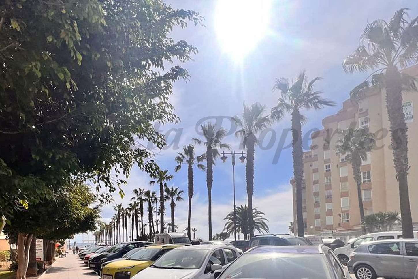 1 soverom Leilighet til salgs i Torrox-Costa med svømmebasseng - € 600 (Ref: 10076111)