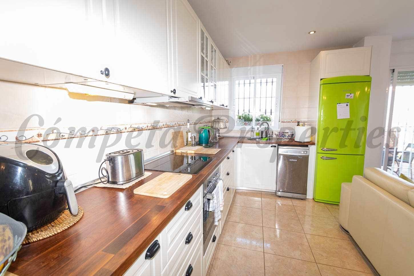 4 camera da letto Finca/Casa di Campagna in vendita in Torrox con piscina garage - 425.000 € (Rif: 10076112)