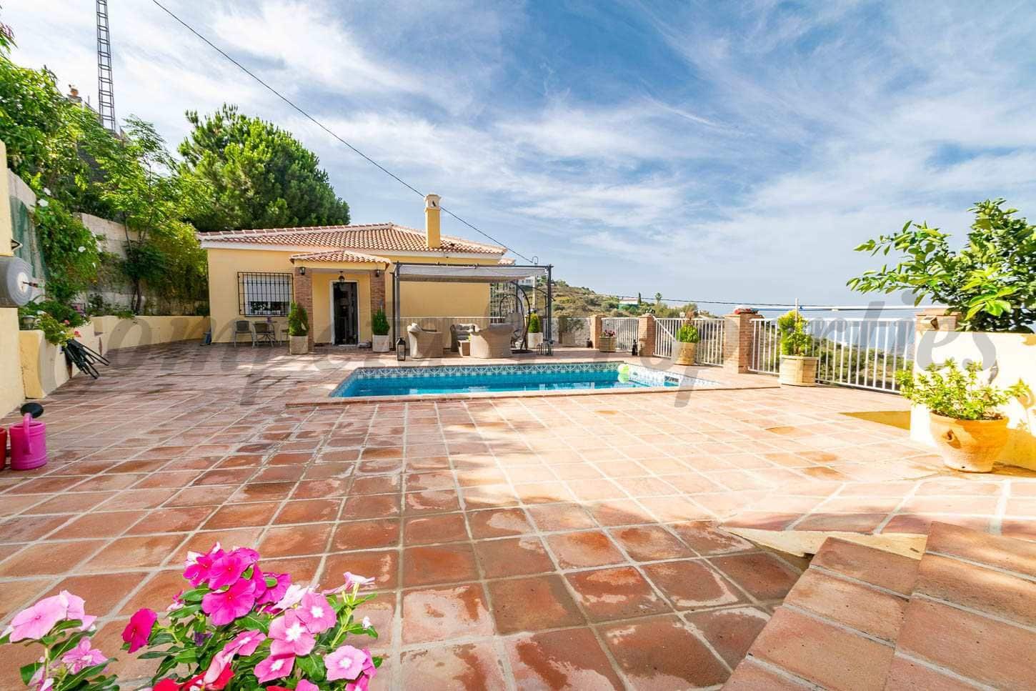 4 camera da letto Finca/Casa di Campagna in vendita in Torrox con piscina garage - 425.000 € (Rif: 10076112)