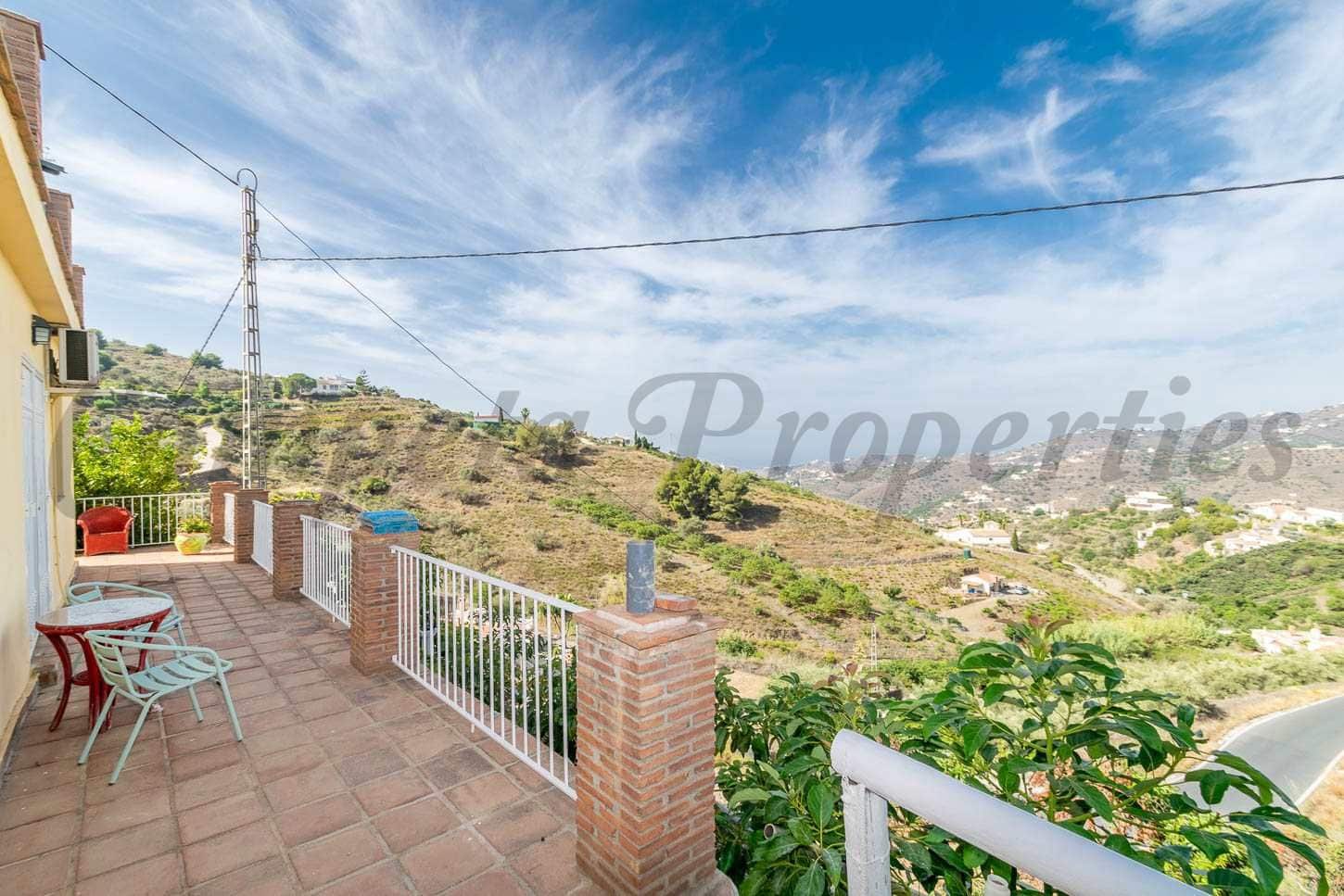 4 camera da letto Finca/Casa di Campagna in vendita in Torrox con piscina garage - 425.000 € (Rif: 10076112)