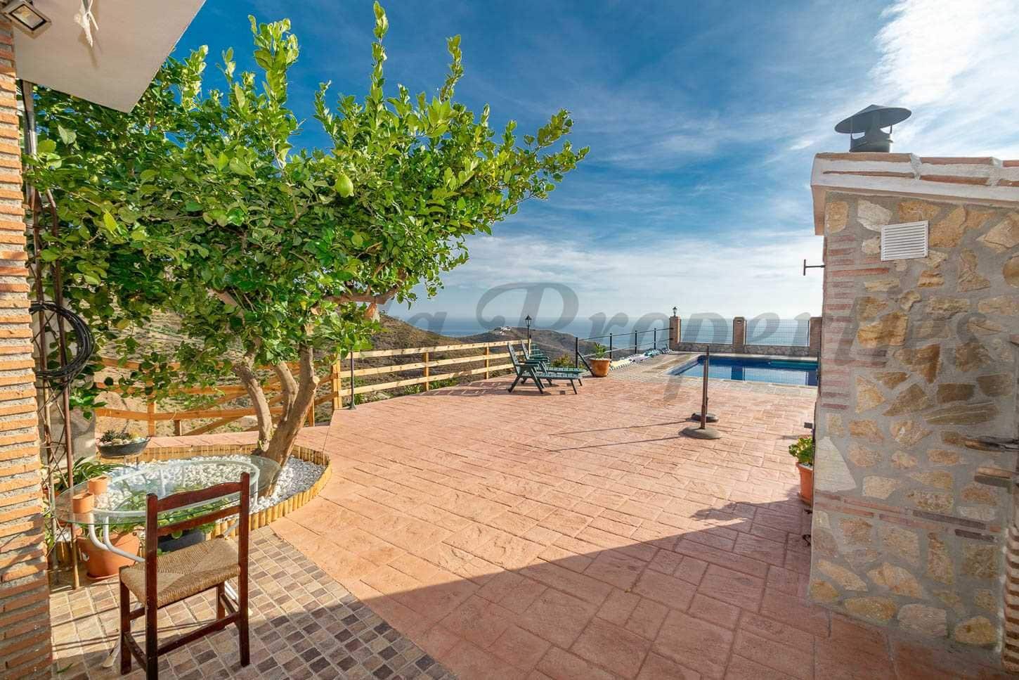 2 sypialnia Finka/Dom wiejski na sprzedaż w Torrox z basenem garażem - 450 000 € (Ref: 10076113)