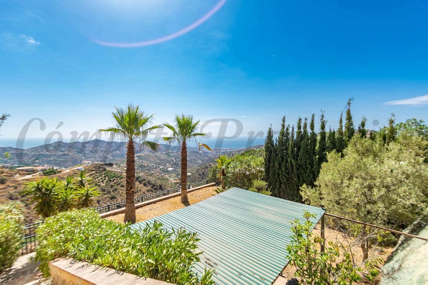 3 chambre Finca/Maison de Campagne à vendre à Competa avec piscine - 389 000 € (Ref: 10076114)