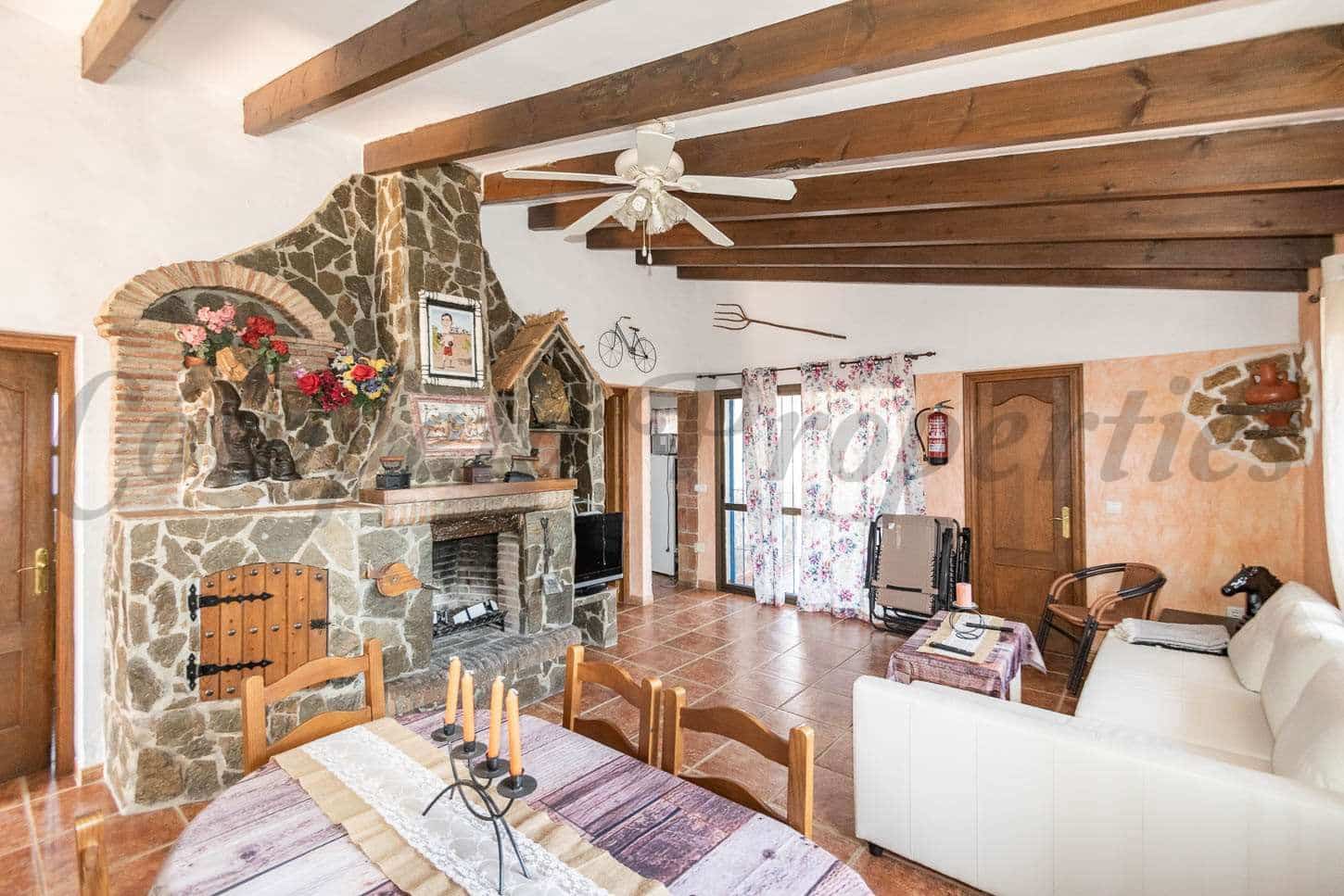 3 camera da letto Finca/Casa di Campagna in vendita in Torrox con piscina garage - 350.000 € (Rif: 10076116)