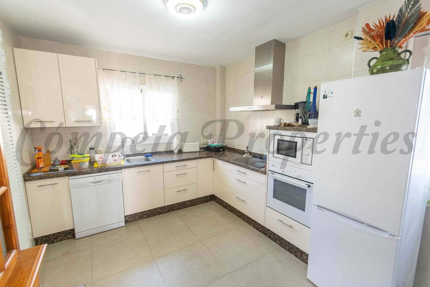 6 soveværelse Finca/Landehus til salg i Frigiliana med swimmingpool garage - € 1.000.000 (Ref: 10076118)