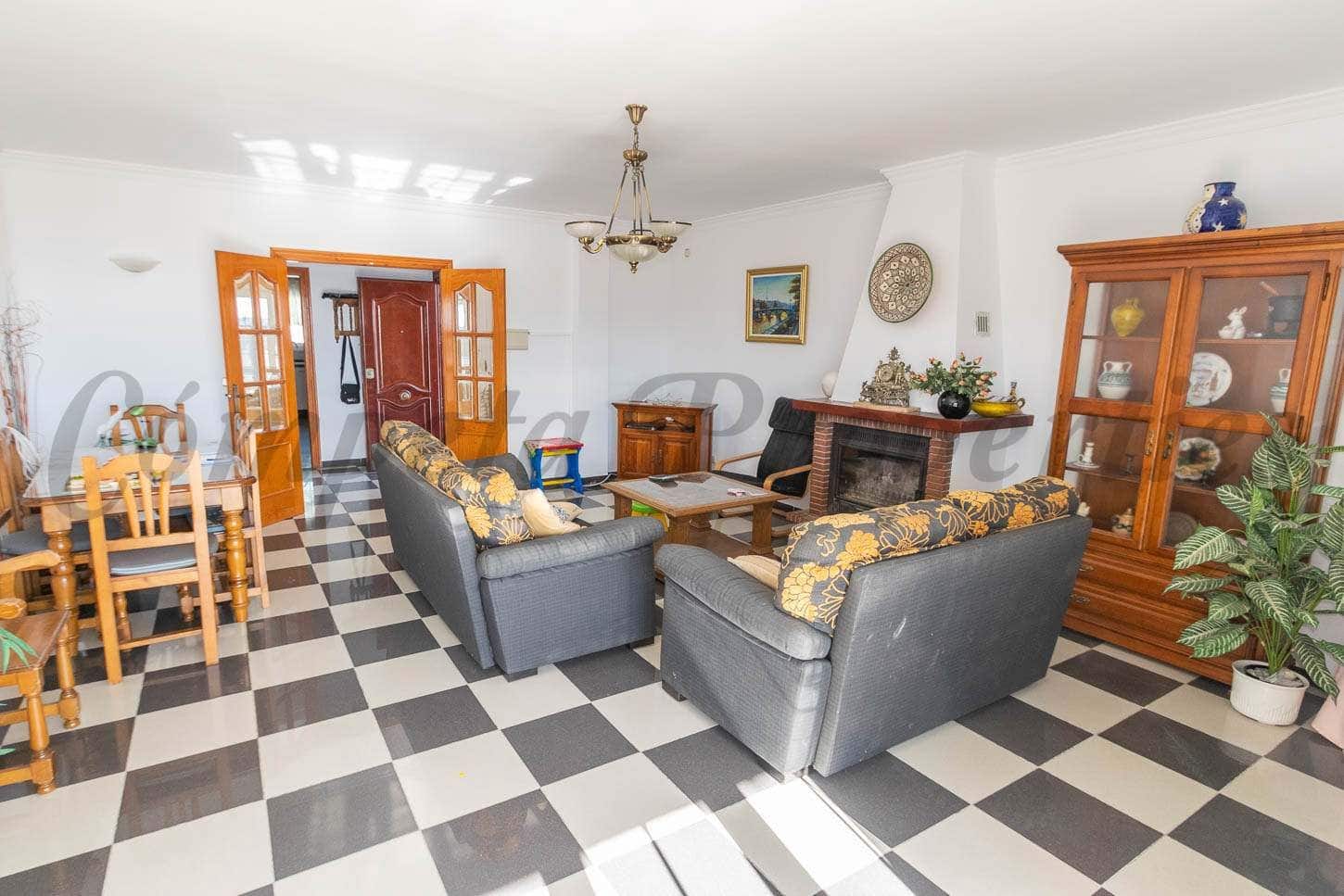 6 soveværelse Finca/Landehus til salg i Frigiliana med swimmingpool garage - € 1.000.000 (Ref: 10076118)