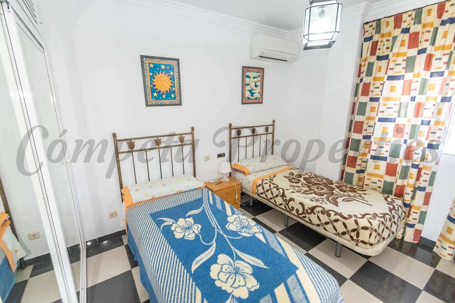 6 soveværelse Finca/Landehus til salg i Frigiliana med swimmingpool garage - € 1.000.000 (Ref: 10076118)