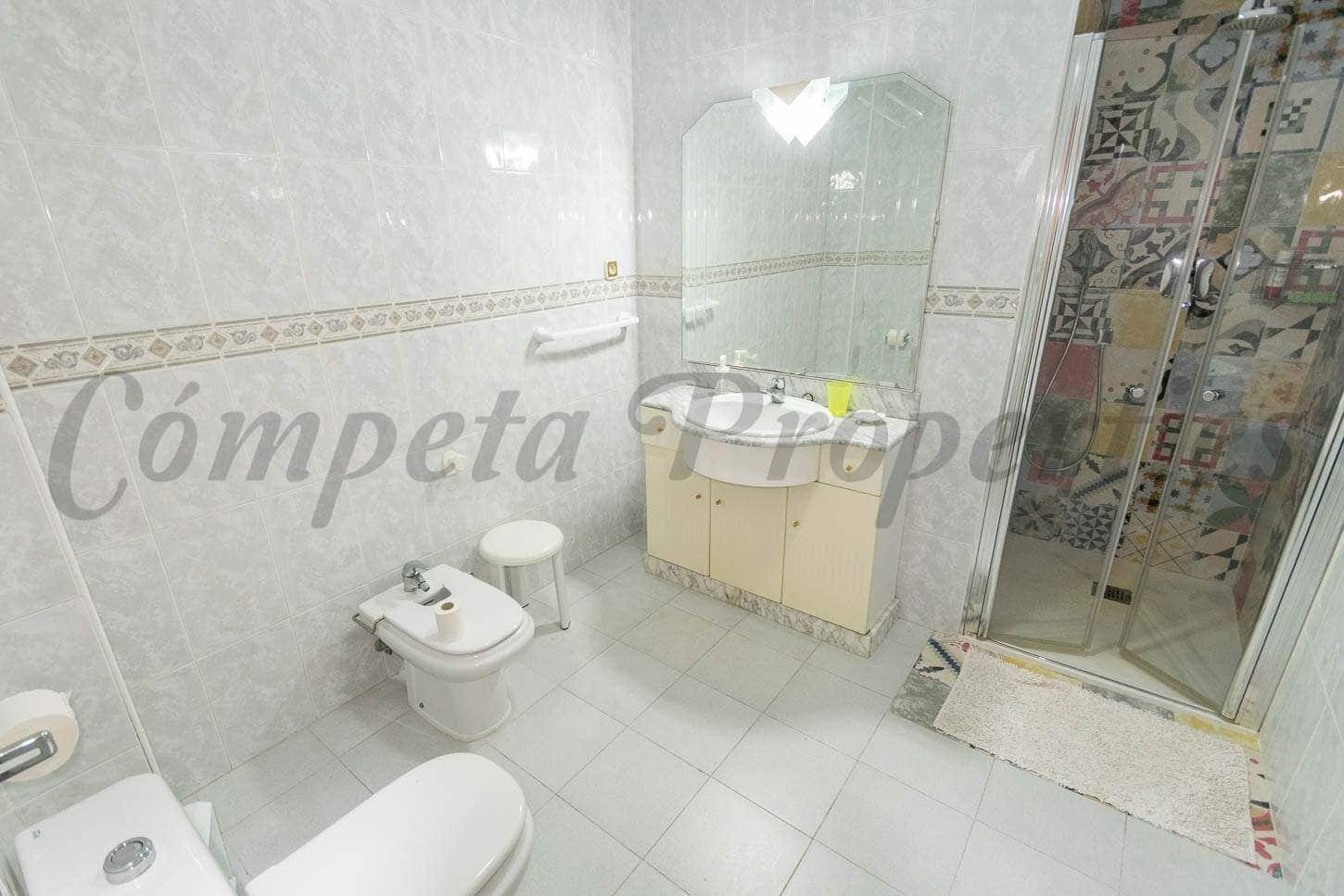 6 soveværelse Finca/Landehus til salg i Frigiliana med swimmingpool garage - € 1.000.000 (Ref: 10076118)