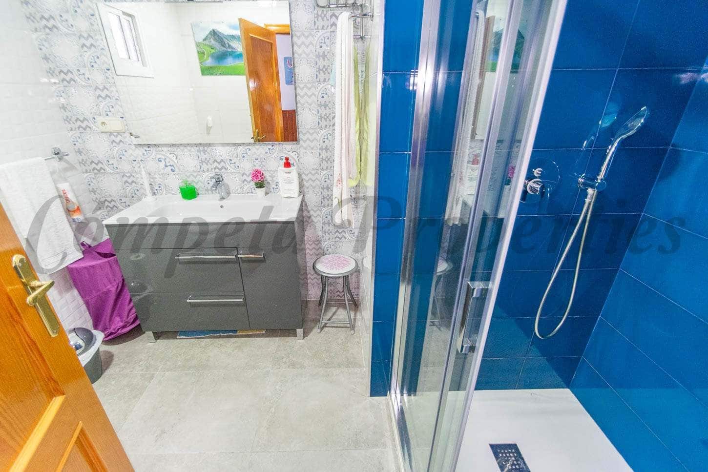 6 soveværelse Finca/Landehus til salg i Frigiliana med swimmingpool garage - € 1.000.000 (Ref: 10076118)