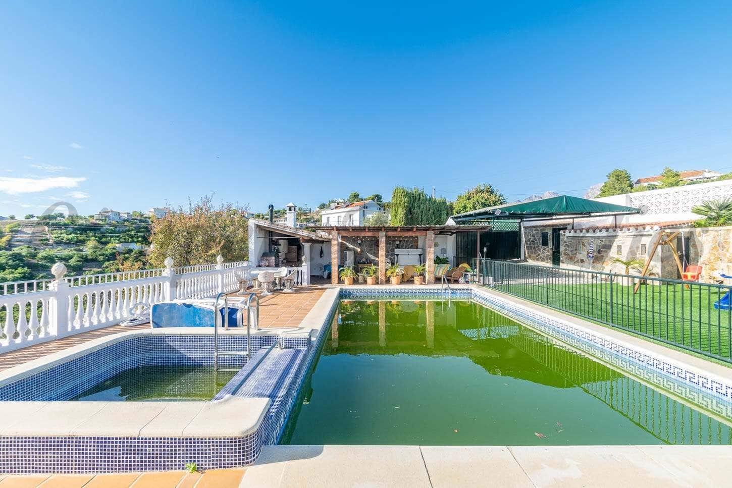 6 soveværelse Finca/Landehus til salg i Frigiliana med swimmingpool garage - € 1.000.000 (Ref: 10076118)