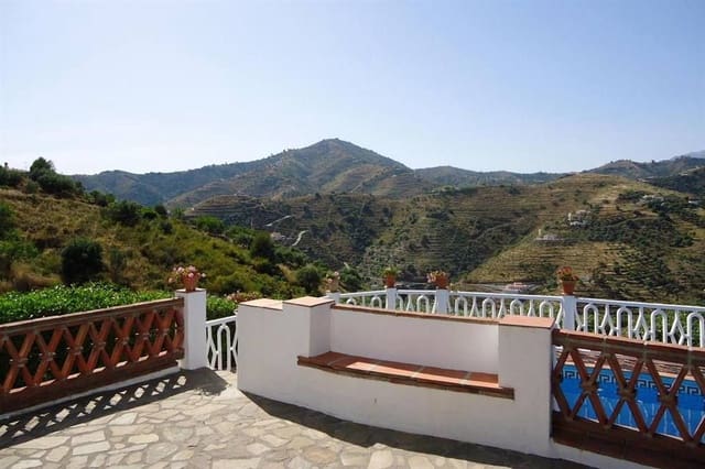 4 bedroom Finca/Country House for sale in Torrox Pueblo, Torrox with pool garage - € 378,000 (Ref: 10076121)