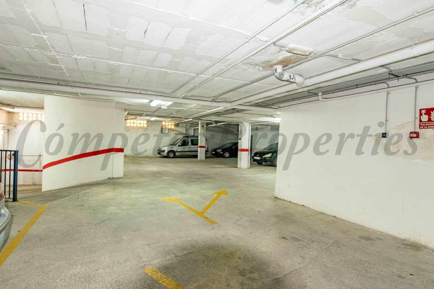 Garaje en Torrox-Costa en venta - 32.000 € (Ref: 10076124)
