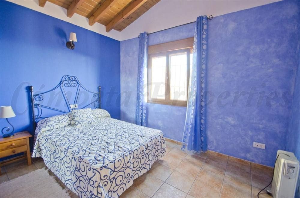 3 Zimmer Ferienfinca/landgut in Competa mit Pool - 1.375 € (Ref: 10076129)
