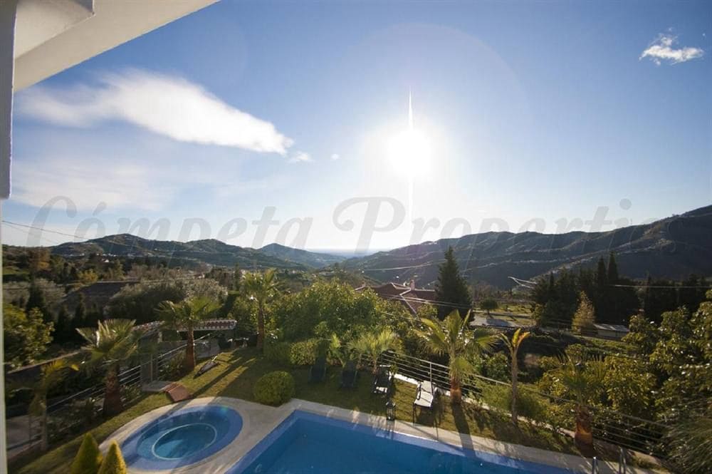 5 sovrum Finca/Hus på landet för semesterbostäder i Canillas de Albaida med pool garage - 3 945 € (Ref: 10076130)