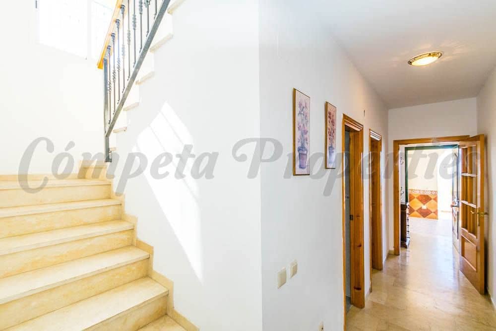 4 sovrum Finca/Hus på landet till salu i Torrox med pool garage - 735 000 € (Ref: 10076131)