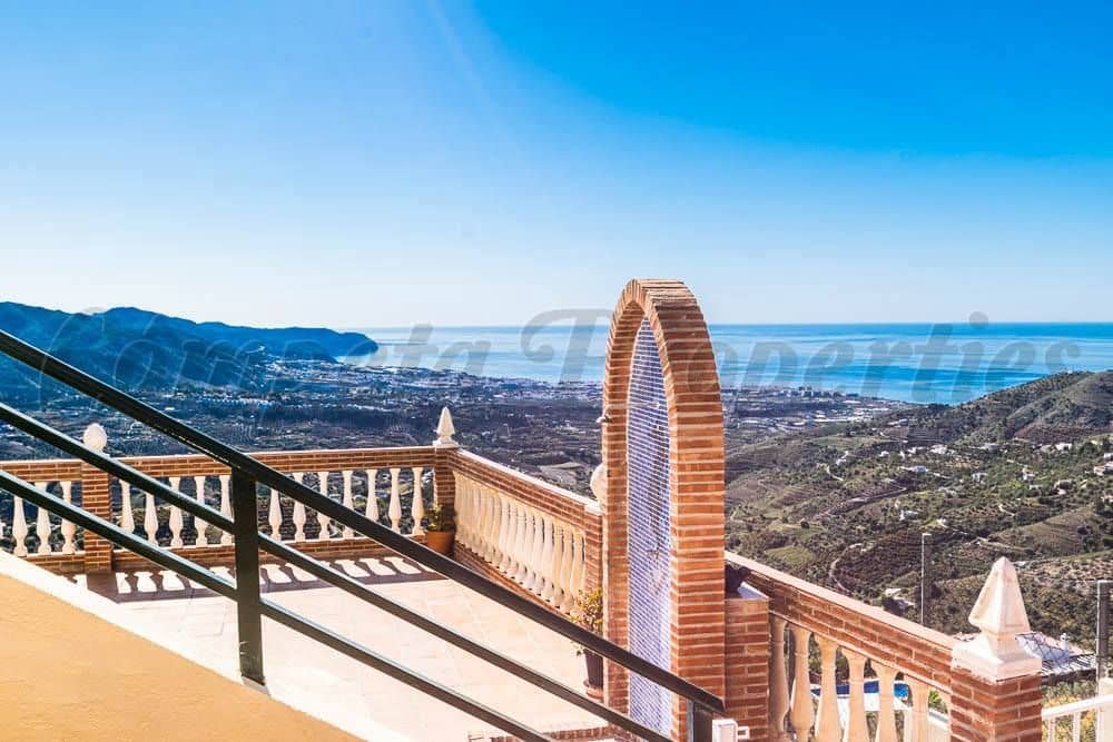 4 sovrum Finca/Hus på landet till salu i Torrox med pool garage - 735 000 € (Ref: 10076131)