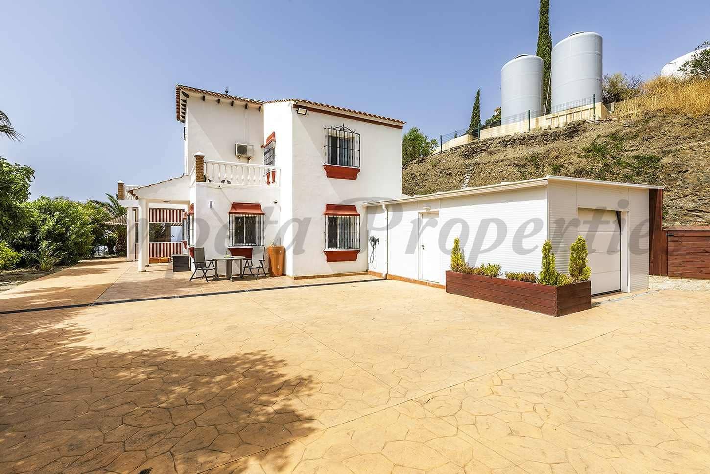 6 Zimmer Finca/Landgut zu verkaufen in Sayalonga mit Pool Garage - 699.000 € (Ref: 10076133)