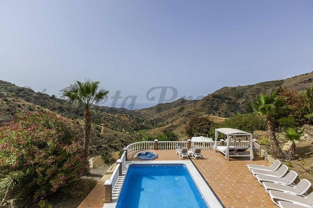 6 Zimmer Finca/Landgut zu verkaufen in Sayalonga mit Pool Garage - 699.000 € (Ref: 10076133)