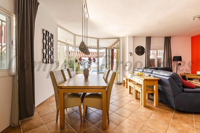 6 Zimmer Finca/Landgut zu verkaufen in Sayalonga mit Pool Garage - 699.000 € (Ref: 10076133)