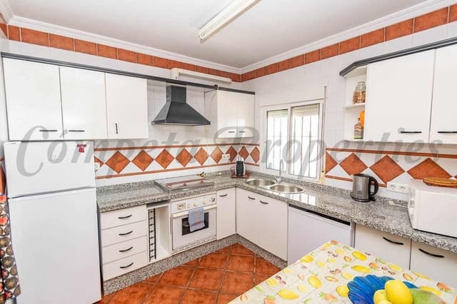 3 bedroom Finca/Country House for sale in Lagos, Vélez-Málaga with pool garage - € 578,000 (Ref: 10076135)
