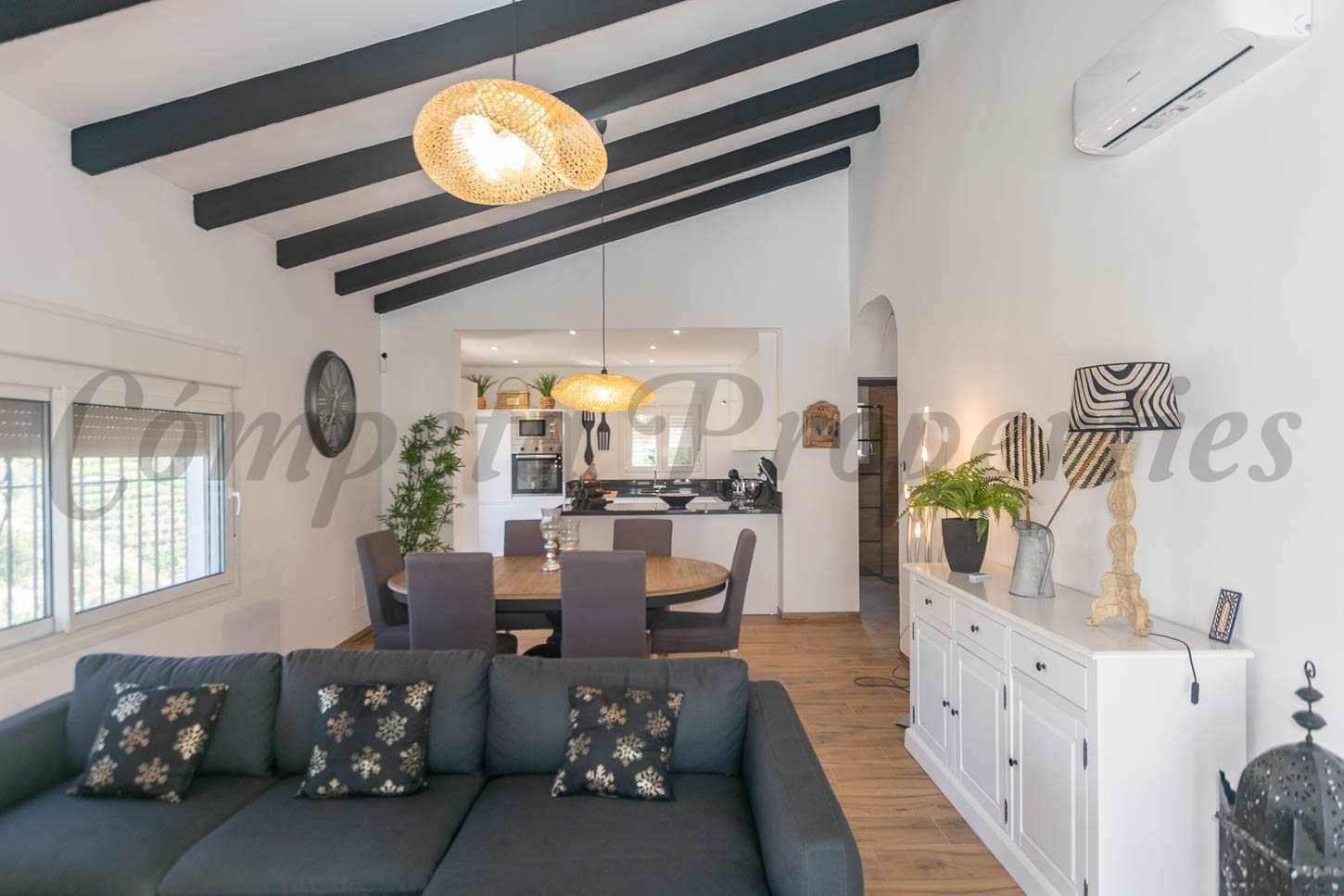 4 sovrum Finca/Hus på landet till salu i Torrox med pool - 650 000 € (Ref: 10076137)