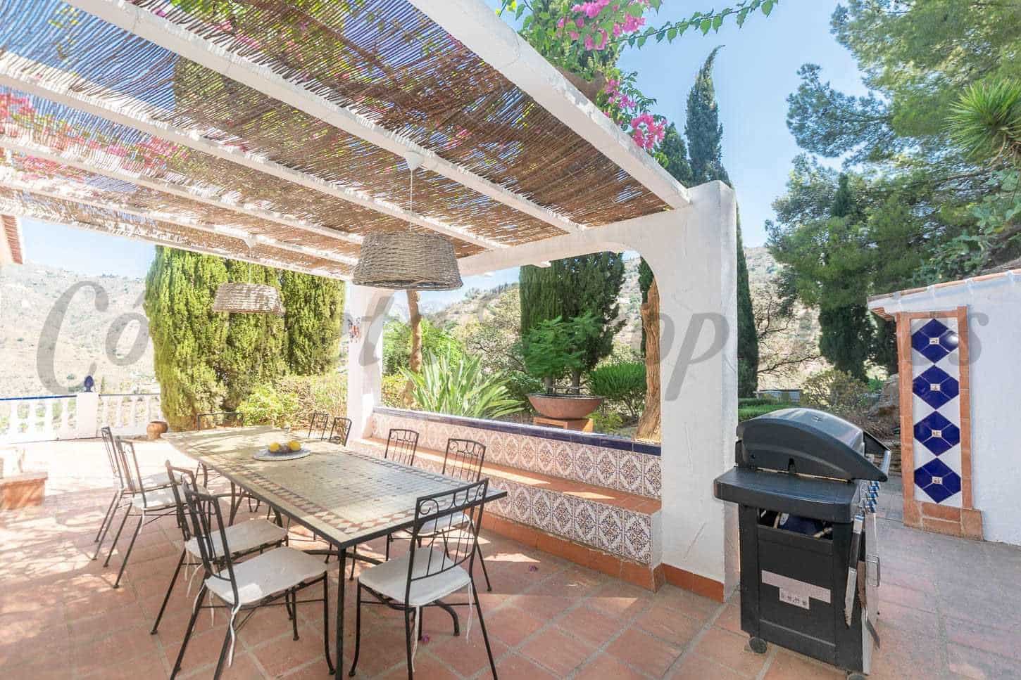 4 sovrum Finca/Hus på landet till salu i Torrox med pool - 650 000 € (Ref: 10076137)