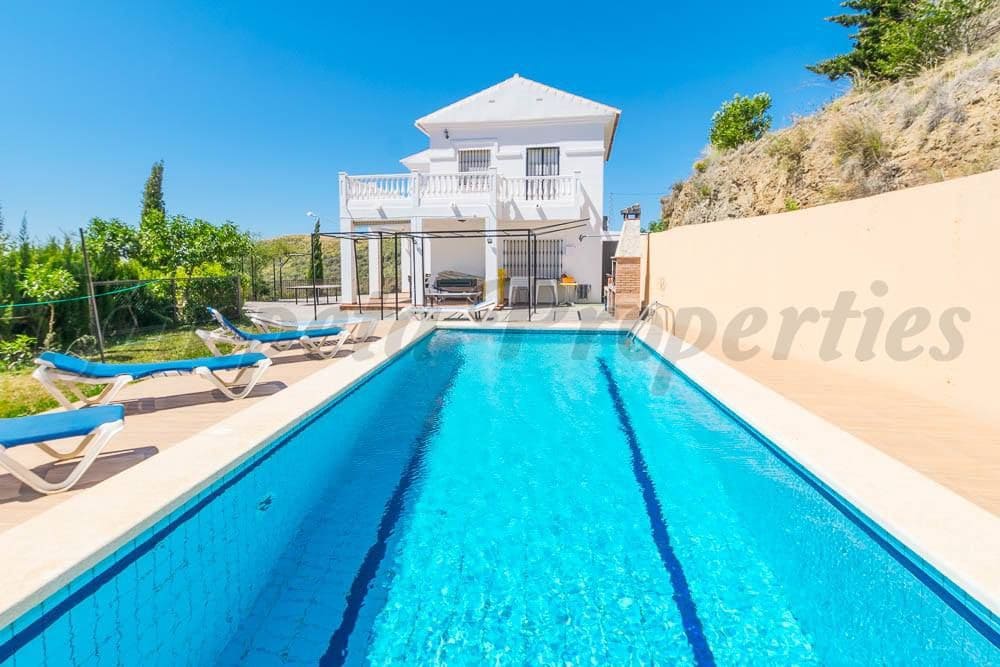 6 makuuhuone Maalaistalo myytävänä paikassa Velez-Malaga mukana uima-altaan 
autotalli - 999 995 € (Ref: 10076138)