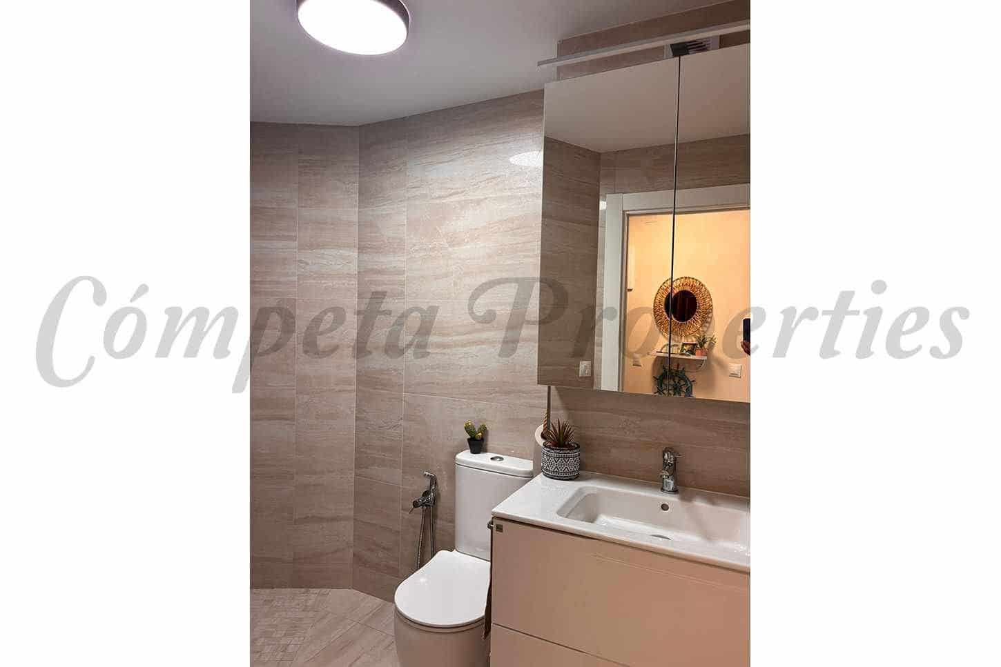 1 makuuhuone Huoneisto myytävänä paikassa Torrox-Costa mukana uima-altaan - 197 000 € (Ref: 10076146)