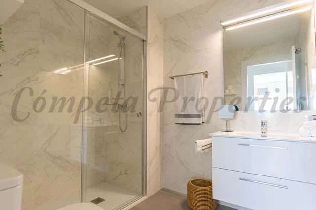 Appartement de 3 chambres de location de vacances à Caleta de Vélez, Vélez-Málaga avec piscine - 1 400 € (Ref: 10076148)