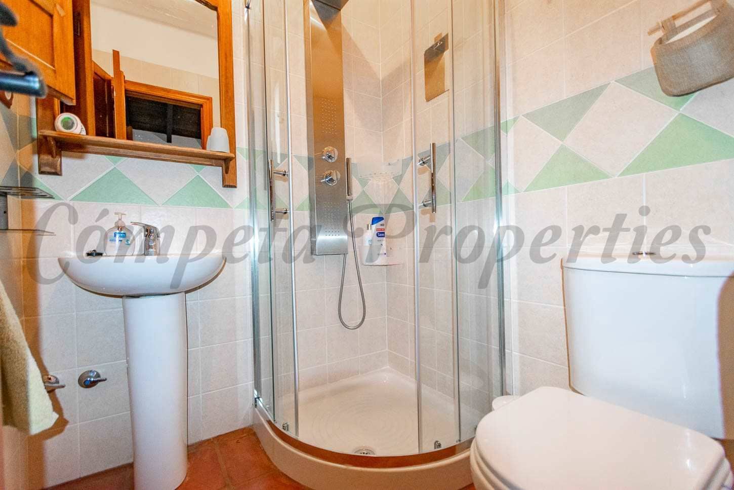 Finca/Casa Rural de 2 habitaciones en Cómpeta en alquiler vacacional con piscina garaje - 1.200 € (Ref: 10076157)