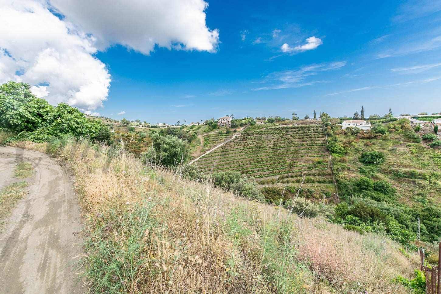 Ubebygd land til salgs i Frigiliana - € 25 000 (Ref: 10076158)