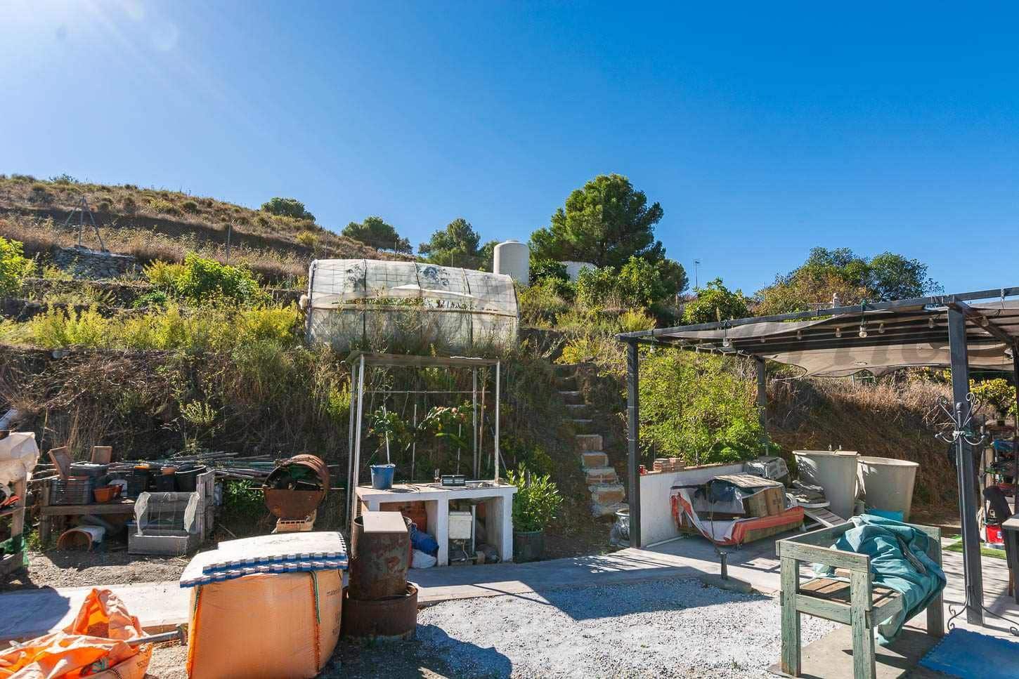 Terreno Não Urbanizado para venda em Torrox - 240 000 € (Ref: 10076161)
