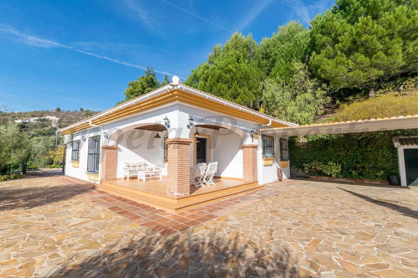 2 Zimmer Ferienfinca/landgut in Competa mit Pool - 1.200 € (Ref: 10076162)