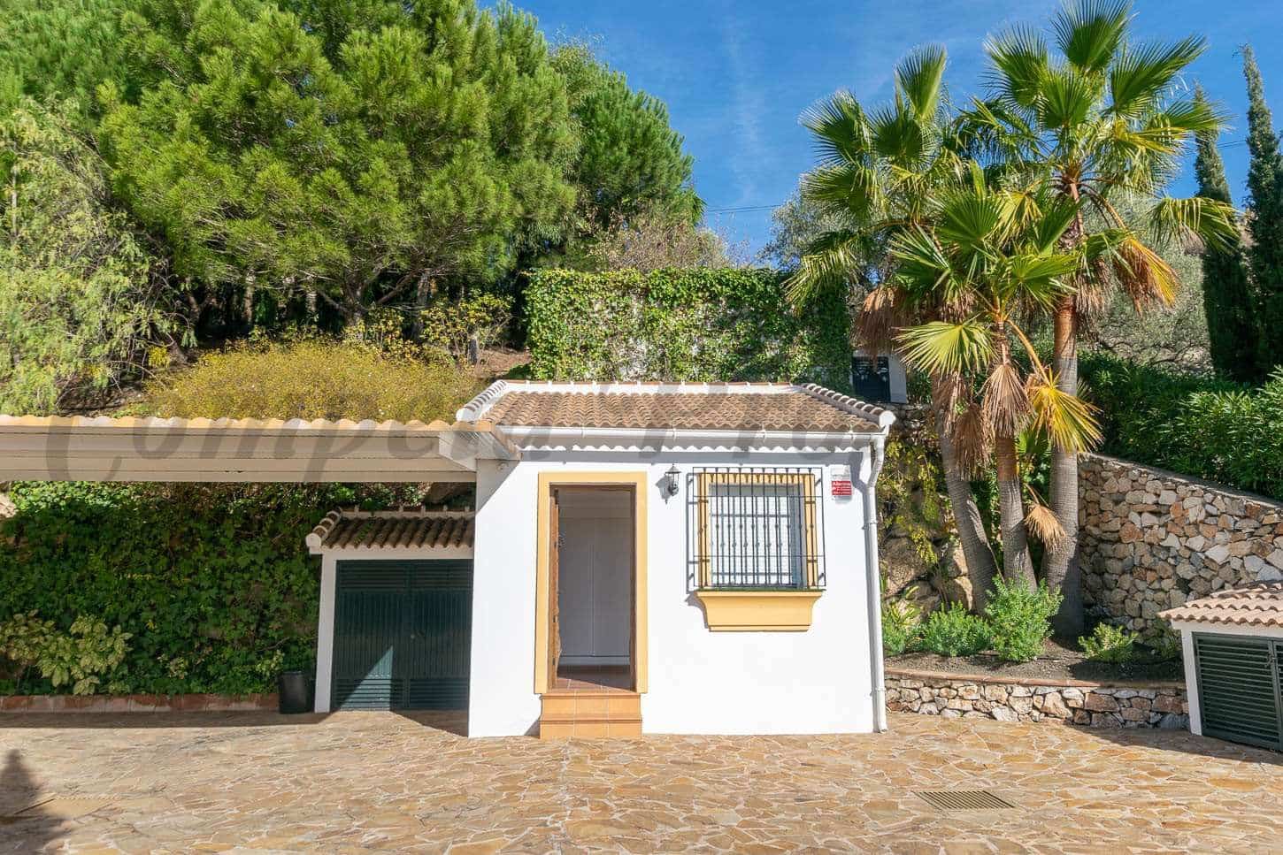 2 Zimmer Ferienfinca/landgut in Competa mit Pool - 1.200 € (Ref: 10076162)