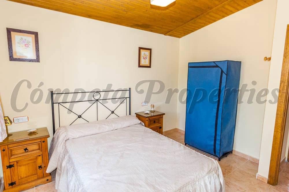 2 sovrum Finca/Hus på landet för semesterbostäder i Competa med pool - 800 € (Ref: 10076164)