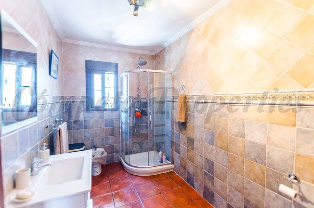 4 sovrum Finca/Hus på landet för semesterbostäder i Arenas med pool - 1 125 € (Ref: 10076165)