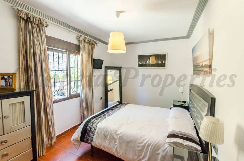 4 sovrum Finca/Hus på landet för semesterbostäder i Arenas med pool - 1 125 € (Ref: 10076165)