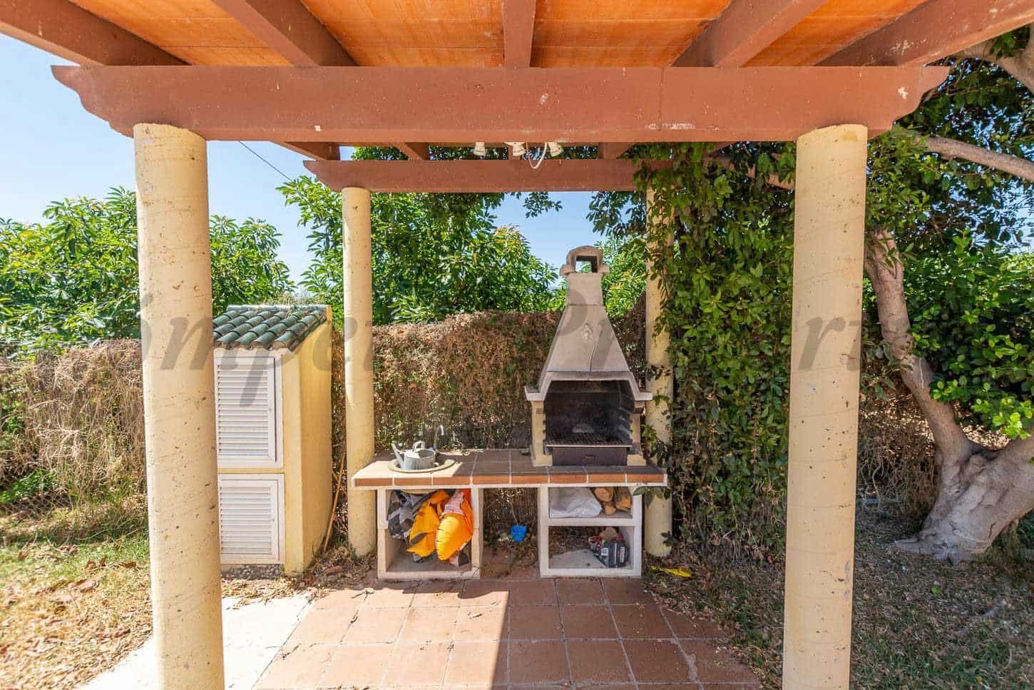 1 soverom Finca/Herregård til salgs i Nerja med svømmebasseng garasje - € 475 000 (Ref: 10076166)