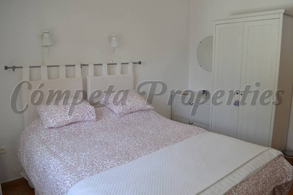 3 sovrum Finca/Hus på landet för semesterbostäder i Competa med pool garage - 1 225 € (Ref: 10076170)