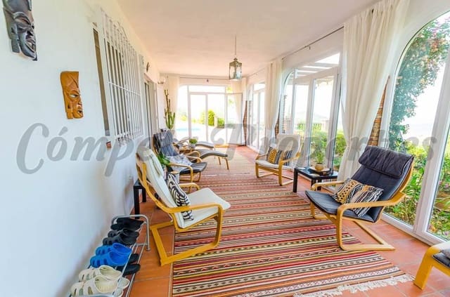 Finca/Maison de Campagne de 3 chambres de location de vacances à Cómpeta avec piscine garage - 1 225 € (Ref: 10076170)