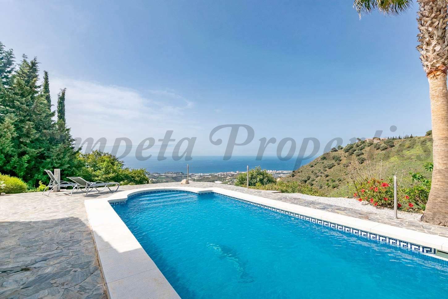 3 sovrum Finca/Hus på landet för semesterbostäder i Sayalonga med pool - 1 375 € (Ref: 10076175)