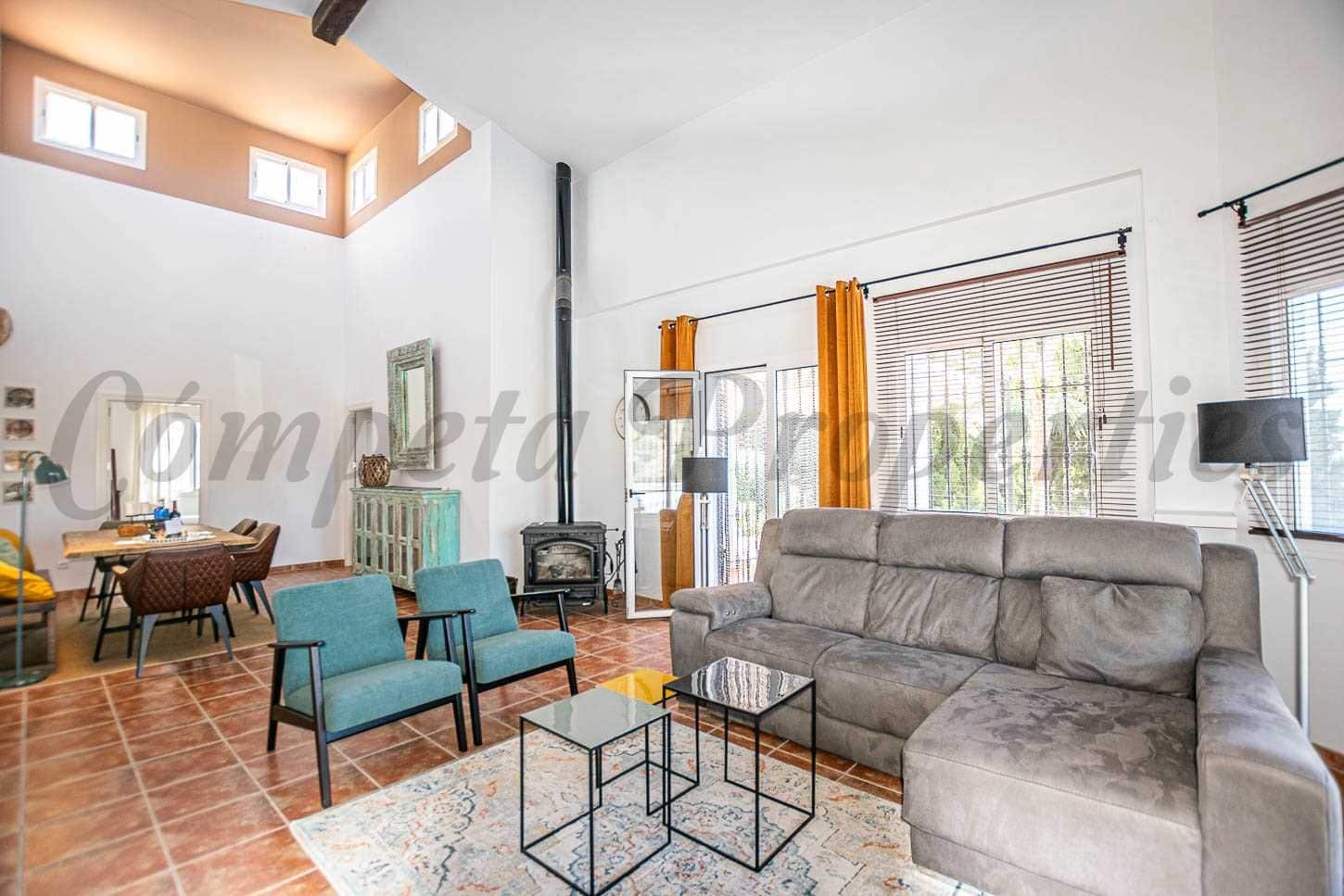 3 sovrum Finca/Hus på landet för semesterbostäder i Sayalonga med pool - 1 375 € (Ref: 10076175)