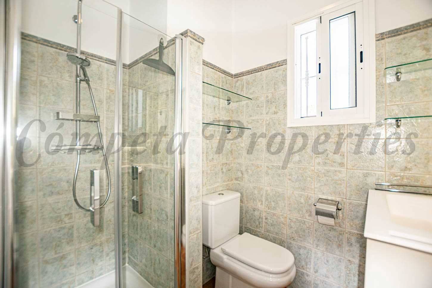 3 sovrum Finca/Hus på landet för semesterbostäder i Sayalonga med pool - 1 375 € (Ref: 10076175)
