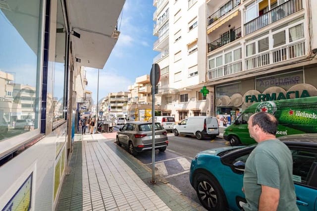 Kommersiell til salgs i Centro, Nerja - € 315 000 (Ref: 10076178)