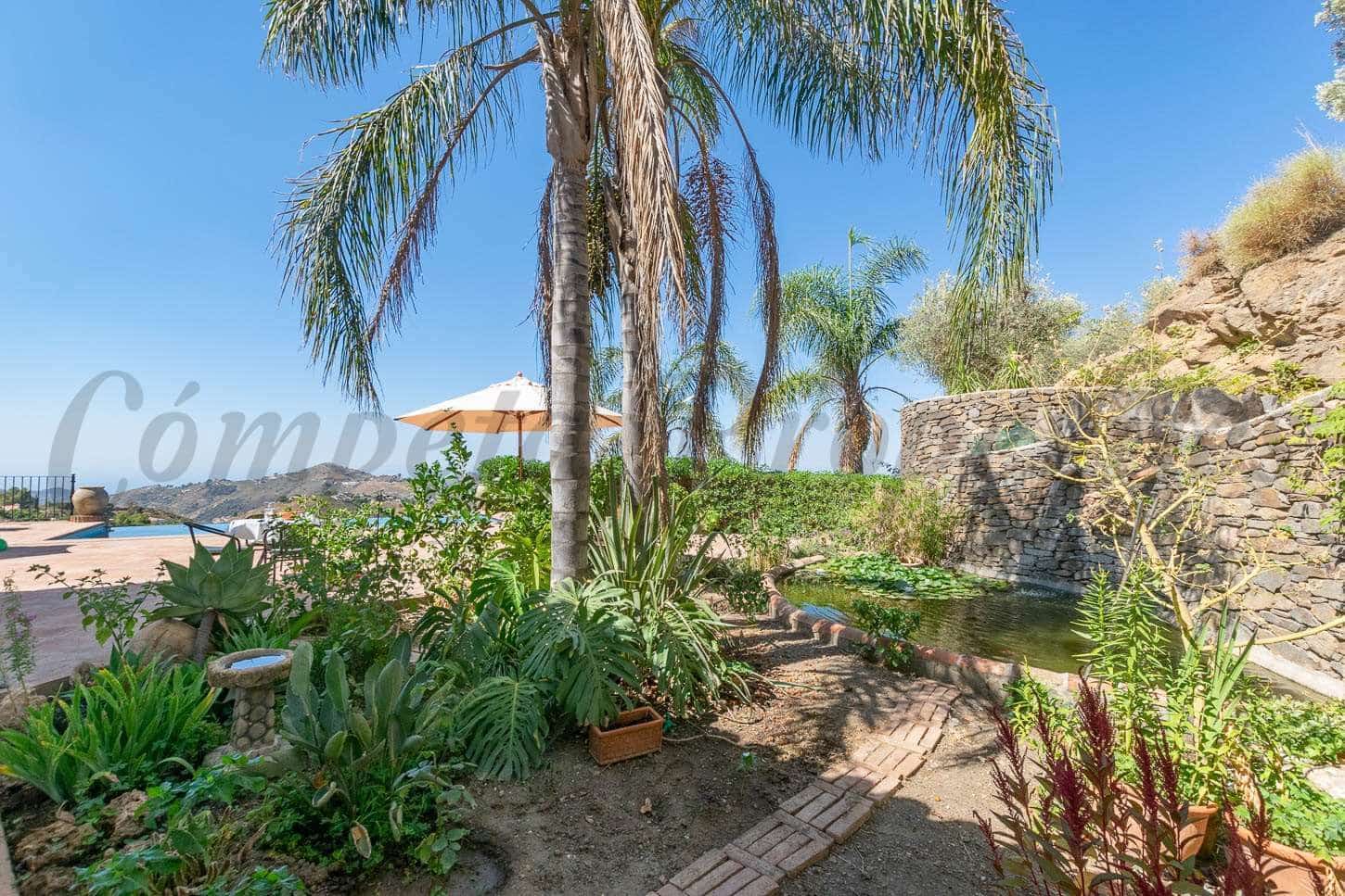 2 sovrum Finca/Hus på landet för semesterbostäder i Competa med pool - 1 500 € (Ref: 10076179)