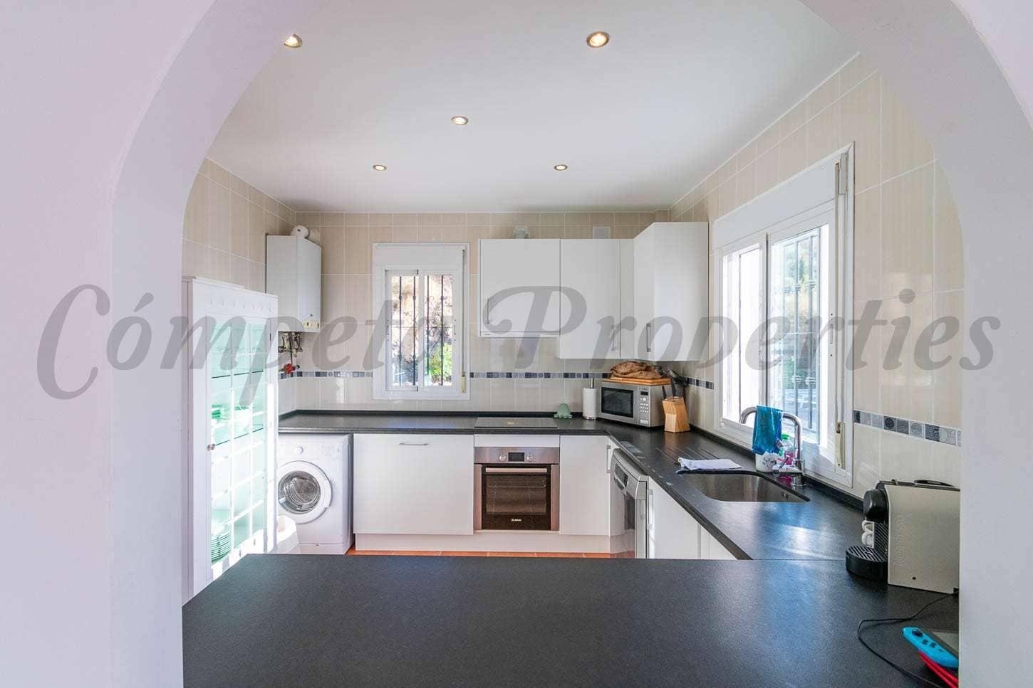 3 sovrum Finca/Hus på landet för semesterbostäder i Competa med pool - 1 500 € (Ref: 10076180)